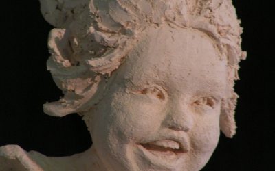 Raccolta di sculture di diversi soggetti e materiale
